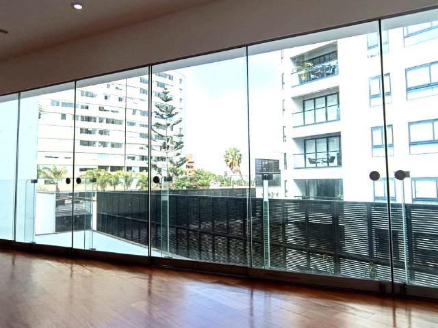Flat Exclusivo En San Isidro – De 2 Dormitorios – Perfecto Para Diplomáticos, Ejecutivos Y Familias