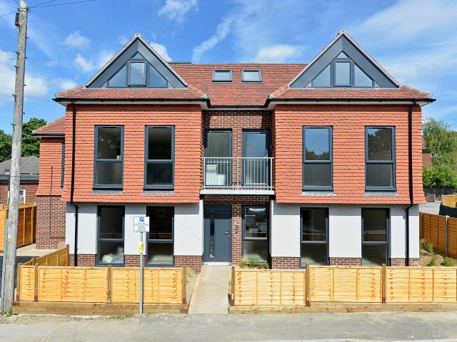 Flat E Kathleen House Lion Mead, Haslemere 1 bedroomProperty for lettings Seymours
