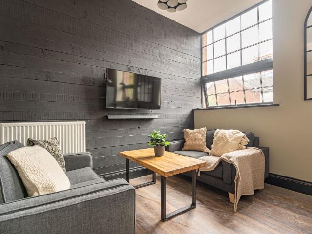 Flat F, The Hosiery Factory, Leicester LE1, 6 bed property to rent, £403 pppm | PrimeLocation