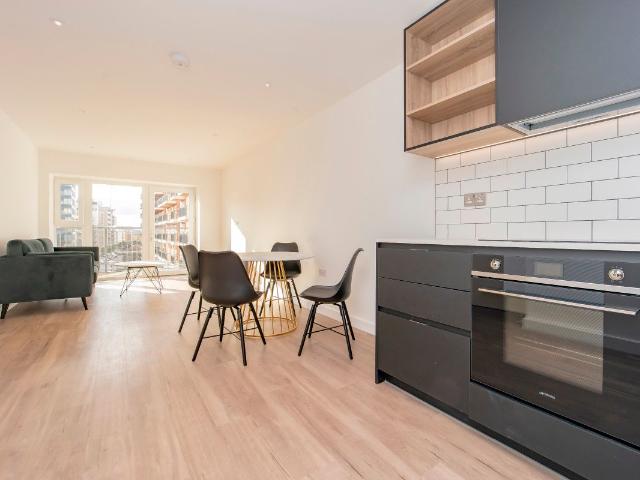 Flat, Fairbank House, Beaufort Square, London NW9, 2 bed flat to rent, £2,383 pcm | PrimeLocation