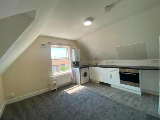 Flat, Fairfield Road, London N18, 1 bed flat to rent, £1,800 pcm | PrimeLocation
