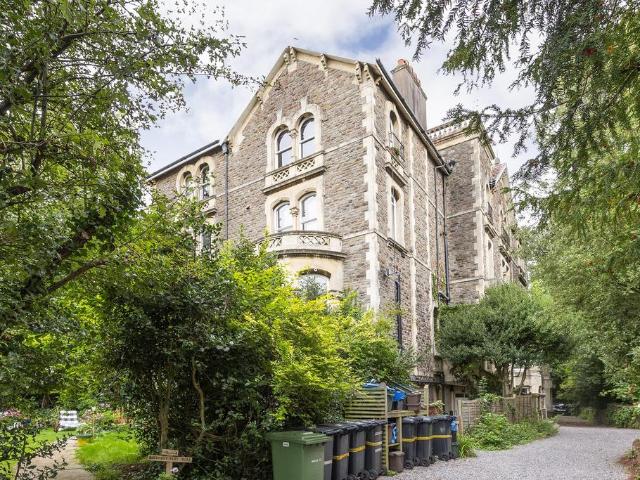 Flat First Floor Rear, Upper. 1 bed flat to rent £1,350 pcm £312 pw