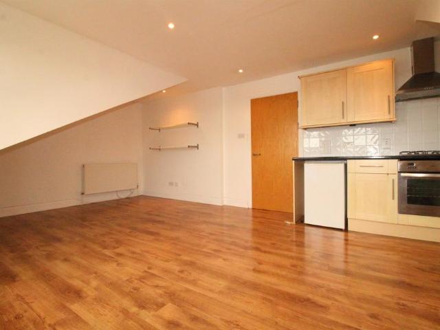 Flat For Rent Nightingale Road, Southsea