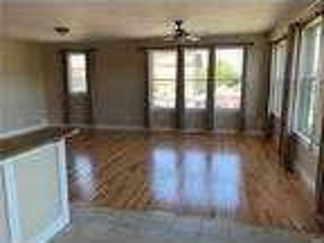 Flat For Rent In Oswego, New York