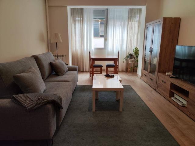 Flat for rent in Adelfas, Madrid city, Madrid