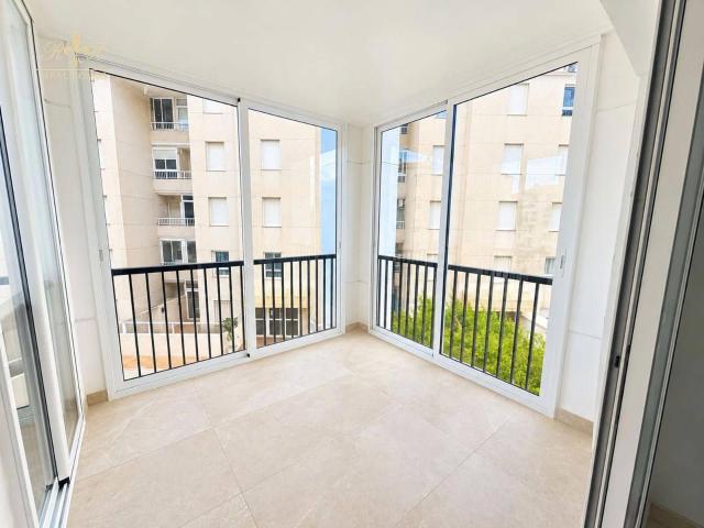 Flat for rent in Albir, Alfaz del Pi / L'Alfàs del Pi, Alicante