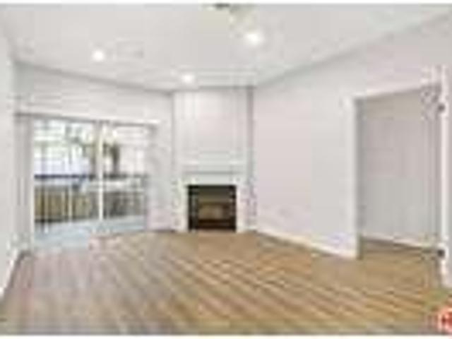 Flat For Rent In Burbank, California