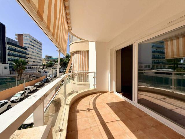 Flat for rent in Cala Mayor, Palma de Mallorca, Mallorca