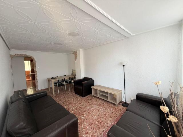 Flat for rent in Carolinas Altas, Alicante / Alacant city, Alicante