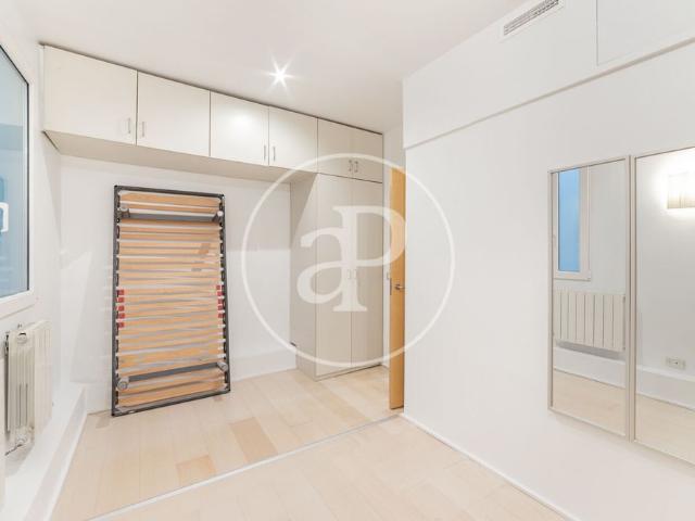 Flat for rent in Caracas street