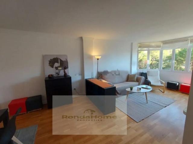 Flat for rent in Cerrado de Calderon, Málaga city, Málaga
