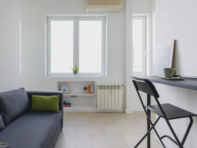 Flat for rent in Embajadores, Madrid city, Madrid
