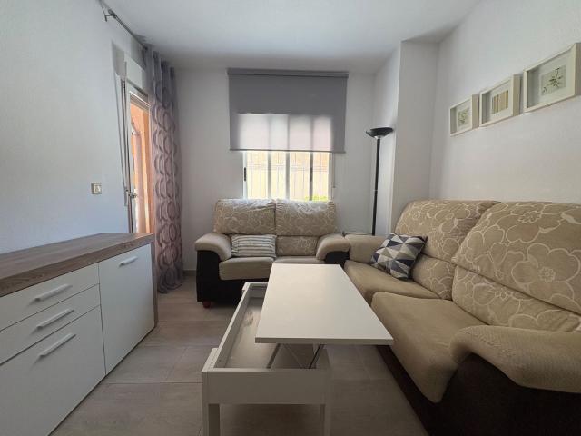 Flat for rent in Guardamar del Segura, Alicante