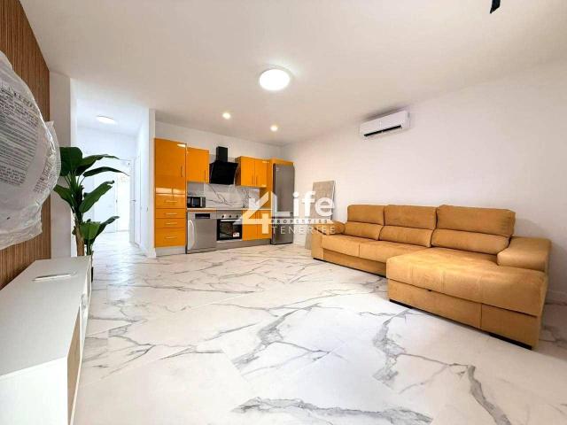 Flat for rent in Guargacho, Tenerife