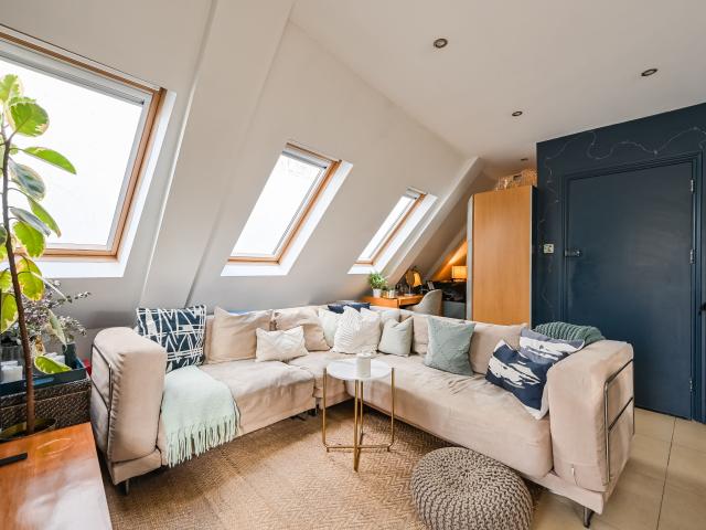 Flat for Rent in Highbury | Foxtons