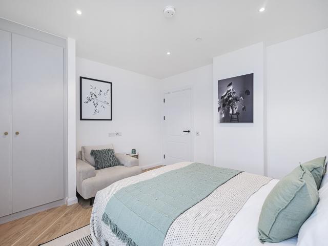 Flat for Rent in Icon Heights | Foxtons