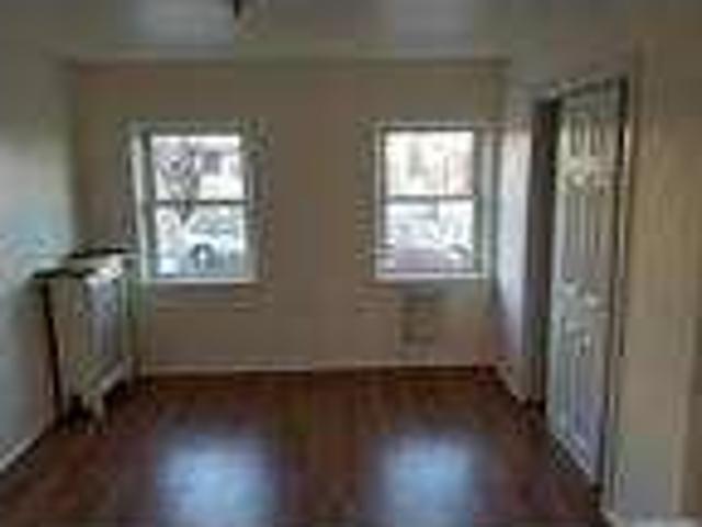 Flat For Rent In Jamaica, New York