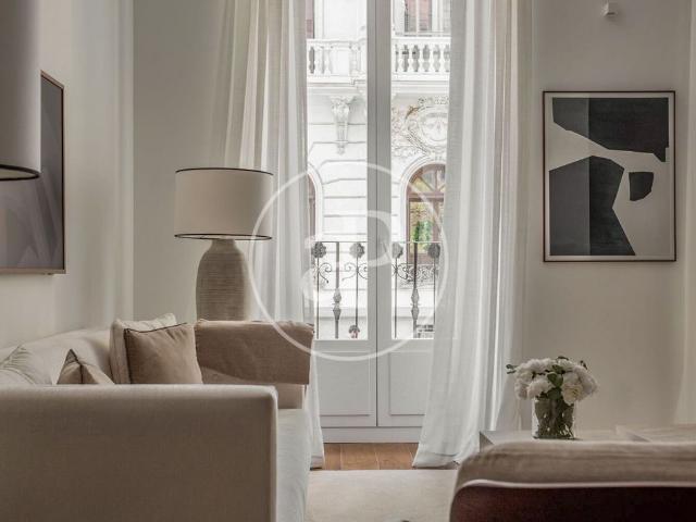 Flat for rent in Jerónimos Madrid