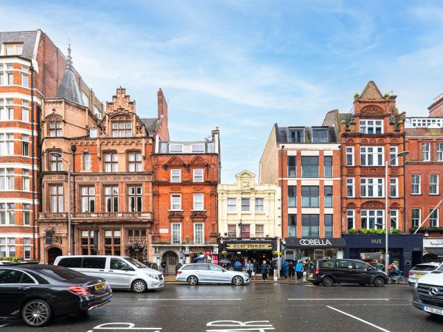 Flat for Rent in KENSINGTON HIGH STREET | Foxtons