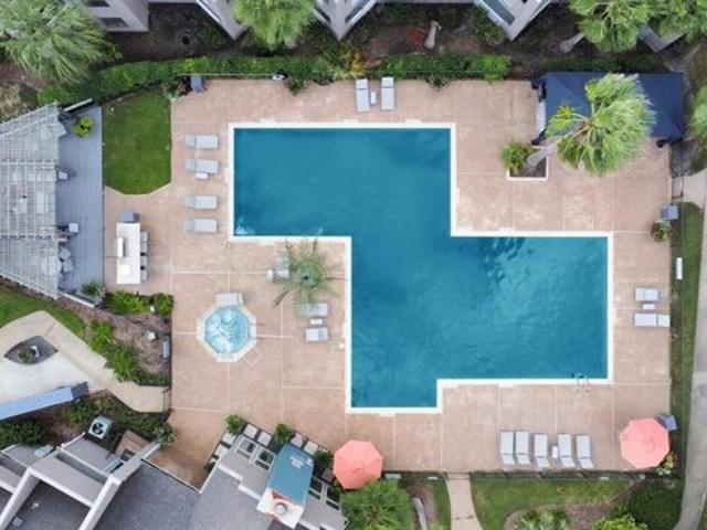 Flat For Rent In League City, Texas