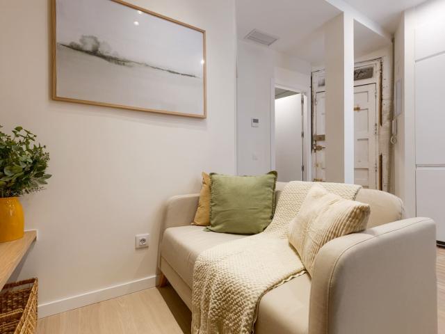 Flat for rent in Palos de Moguer, Madrid city, Madrid