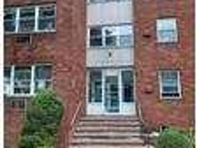 Flat For Rent In Palisades Park, New Jersey