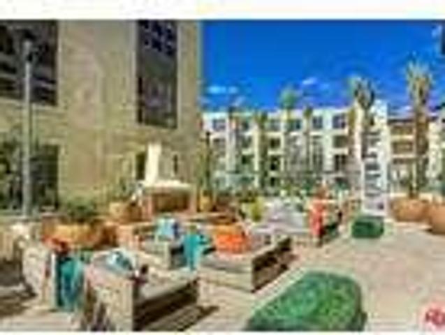 Flat For Rent In Pasadena, California