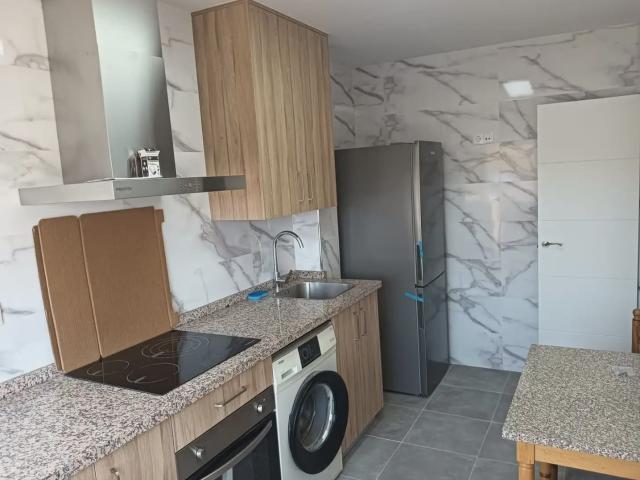 Flat for rent in Pinos Puente, Granada