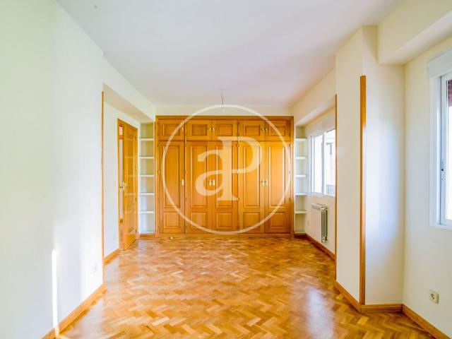 Flat for rent in Plaza Juan Antonio Suanzes