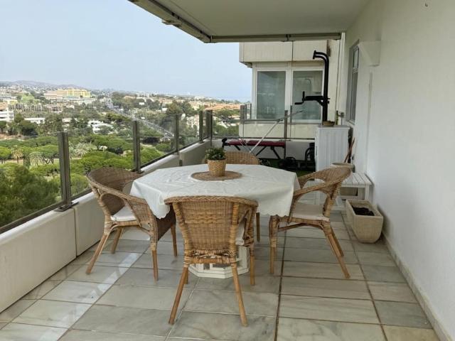 Flat for rent in Río Real, Marbella, Málaga
