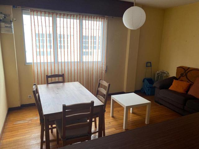 Flat for rent in Santiago de Compostela of 65 m2