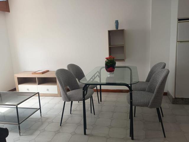 Flat for rent in Santiago de Compostela of 67 m2