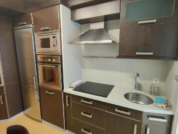 Flat for rent in Santiago de Compostela of 93 m2