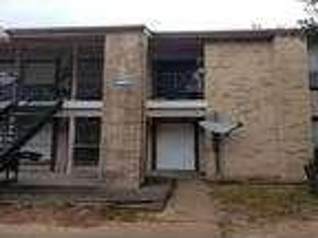 Flat For Rent In Sealy, Texas