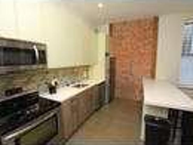 Flat For Rent In Utica, New York