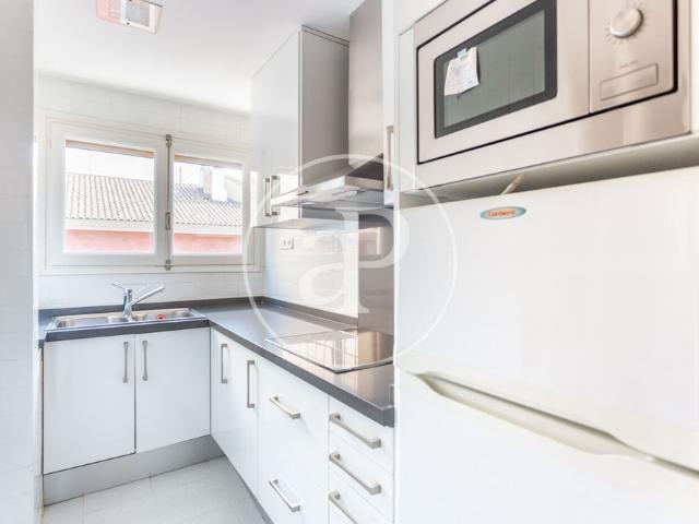 Flat for rent with views in El Mercat Valencia