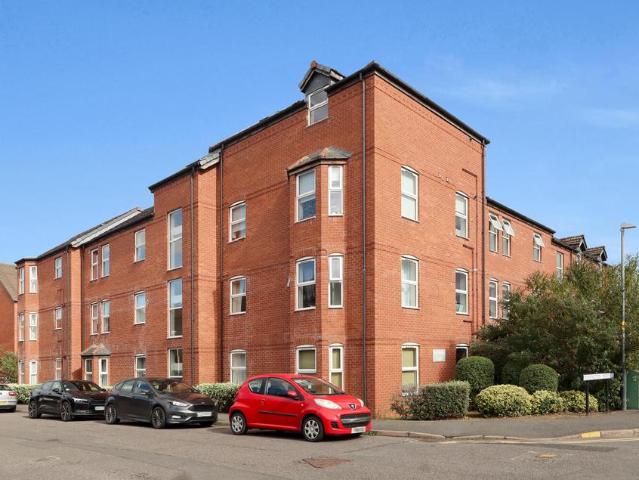 1 bedroom flat for sale