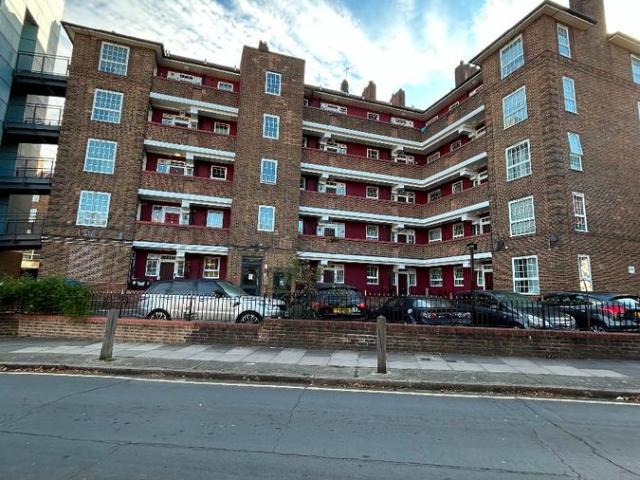 Flat, Gifford House, Eastney Street, London SE10, 2 bed flat to rent, £2,150 pcm | PrimeLocation