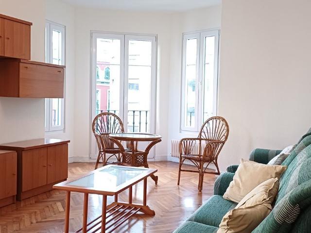 flat gijon centro puerto