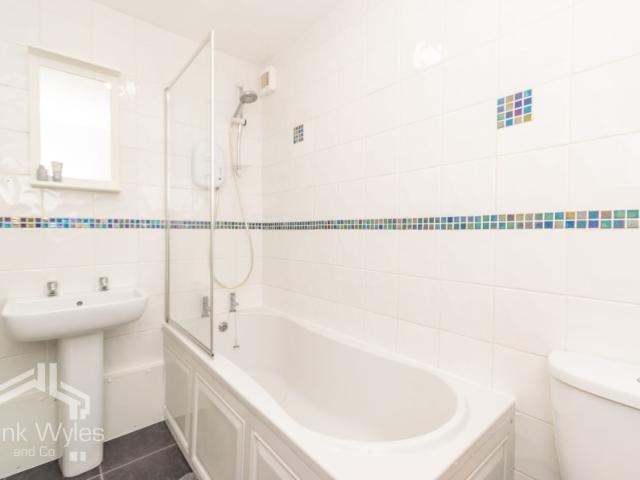 Flat in Badgers Walk East, Lytham St. Annes, Lancashire
