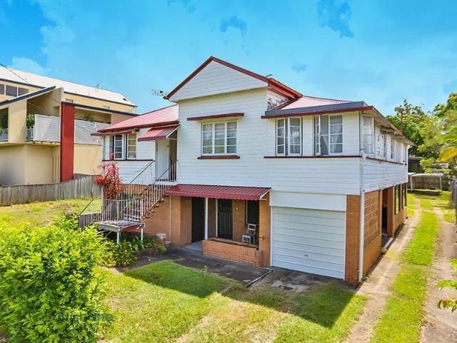 Flat in Perfect Location! Shared Bathroom