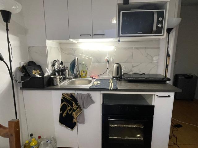Flat in the heart of the 18 arrondissement of Paris