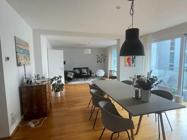 Flat in the middle of Berlin with balcony