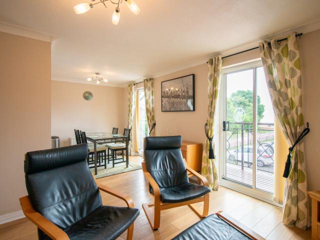 Flat in 10 Lancelot Court, Hull, HU9 1QD