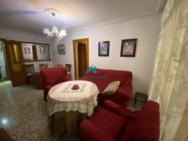 Flat Jaén Gran eje