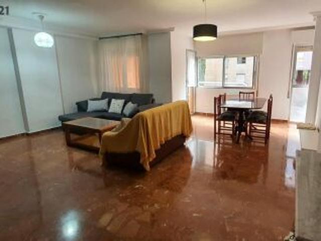 Flat Jaén Gran eje