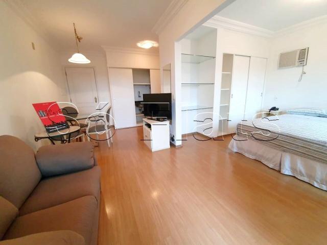 Flat para alugar com 1 quarto e 35 m² por R$ 4.160/mês