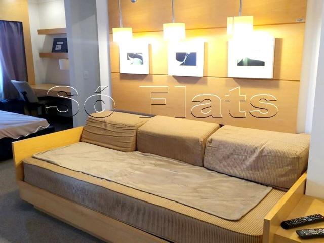 Flat para alugar com 1 quarto e 44 m² por R$ 3.500/mês