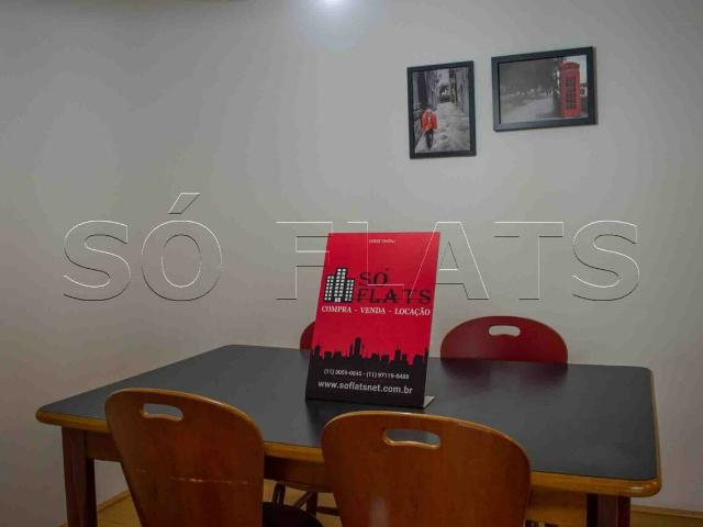 Flat para Aluguel com 1 quartos, 38 m² por R$ 2.800