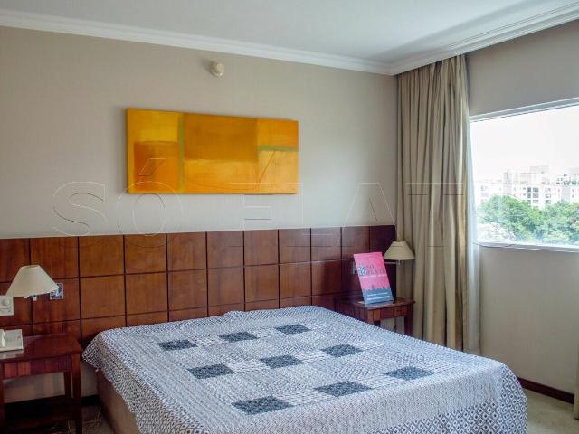 Flat para Aluguel com 1 quartos, 30 m² por R$ 2.400
